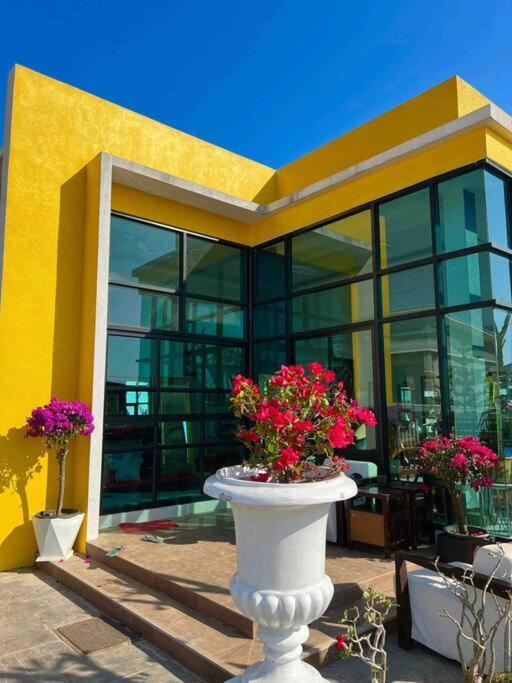 Colorful Pool Villa, Chiang Rai, Thailand エクステリア 写真